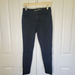Universal Thread Curvy Skinny Jean Size 4/27S